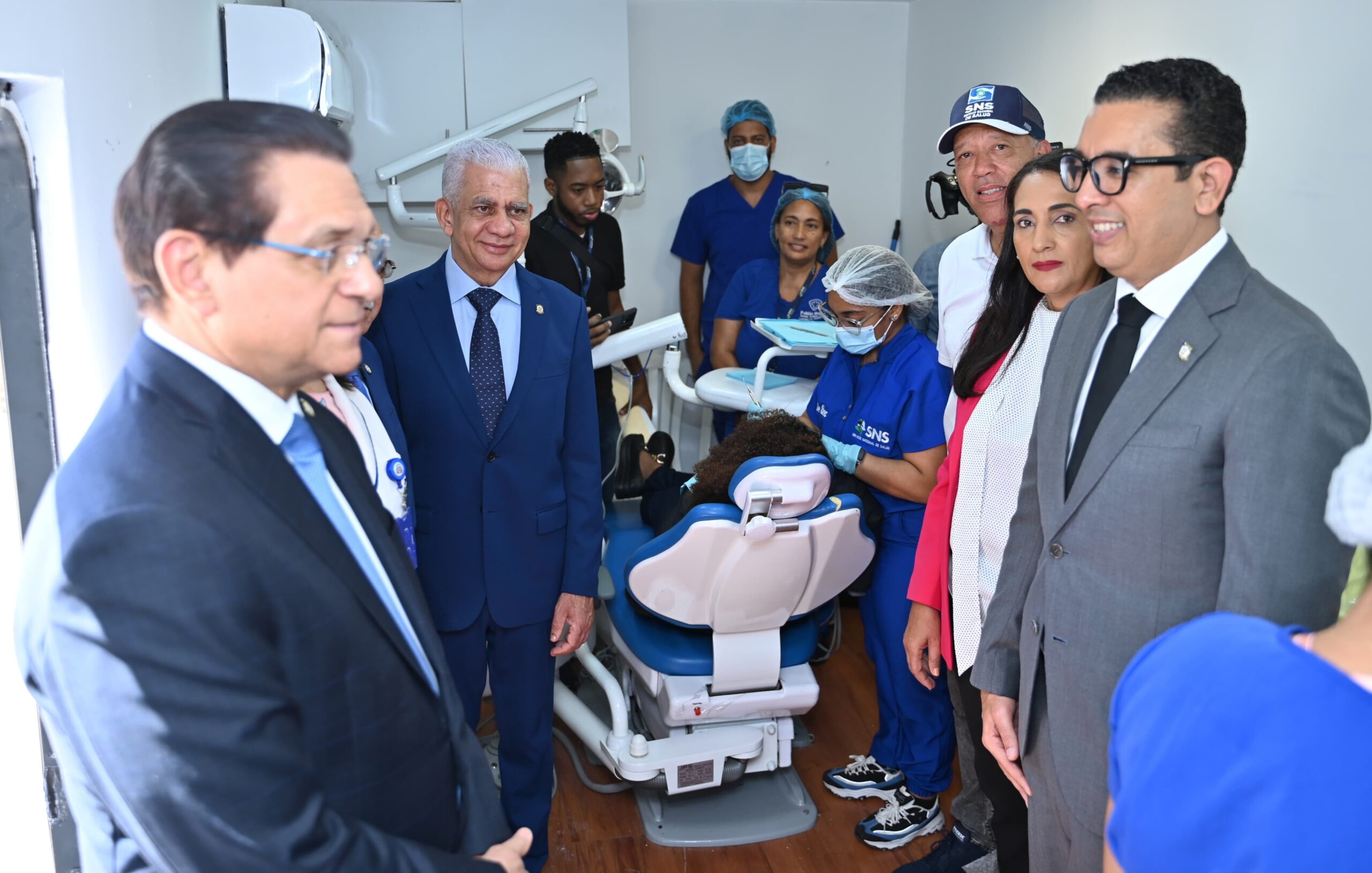 Presidente Senado llama a realizarse chequeos médicos