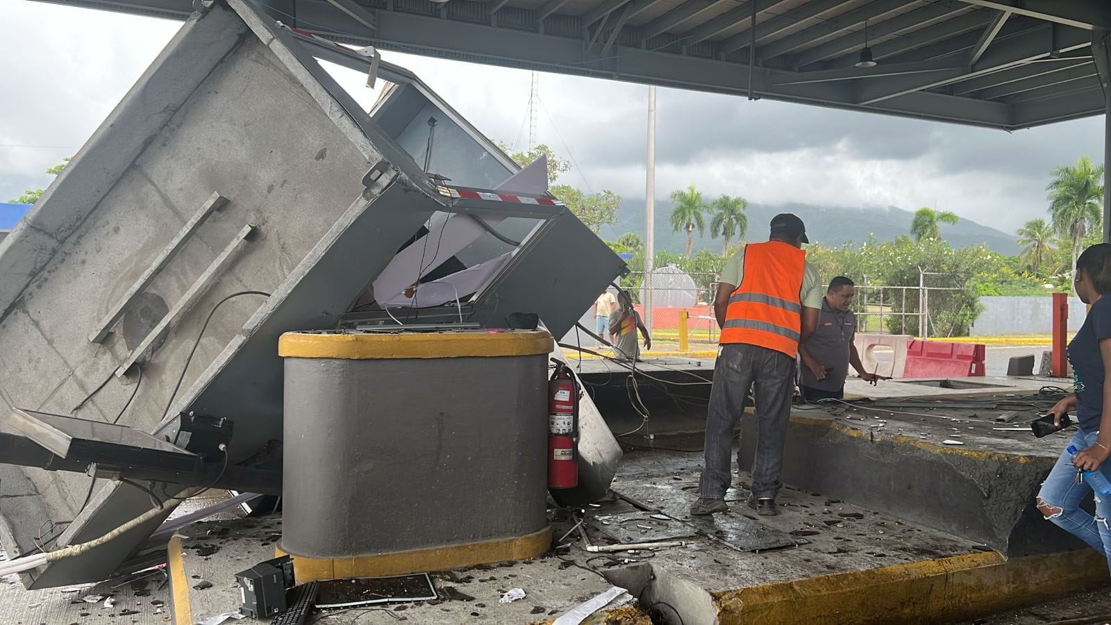 Conductores causan incidentes estaciones peaje