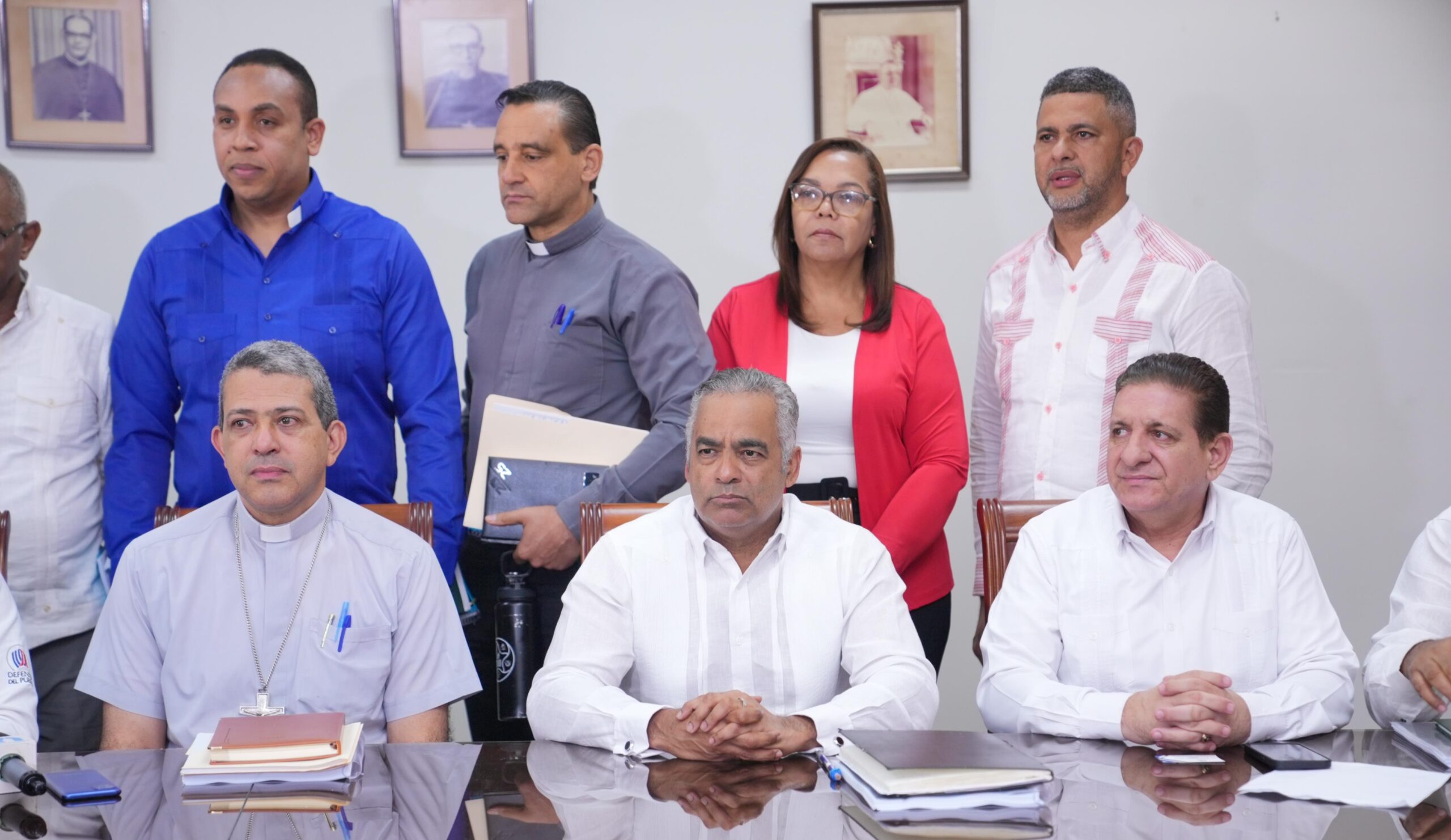 MEM propone plan para avanzar acuerdos entre comunitarios y Barrick en Cotuí
