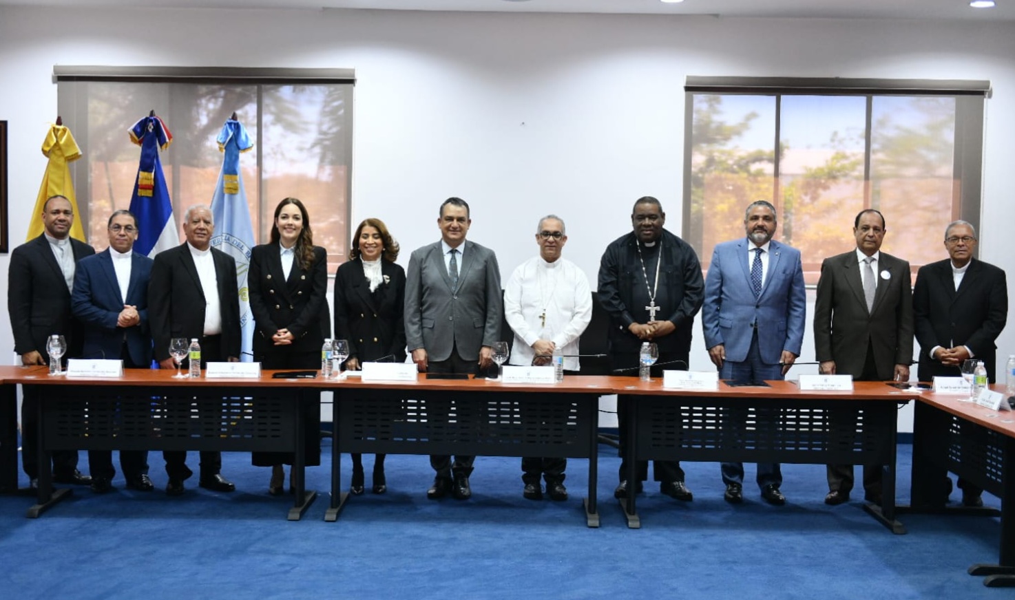 JCE presenta plan nueva cédula al Episcopado