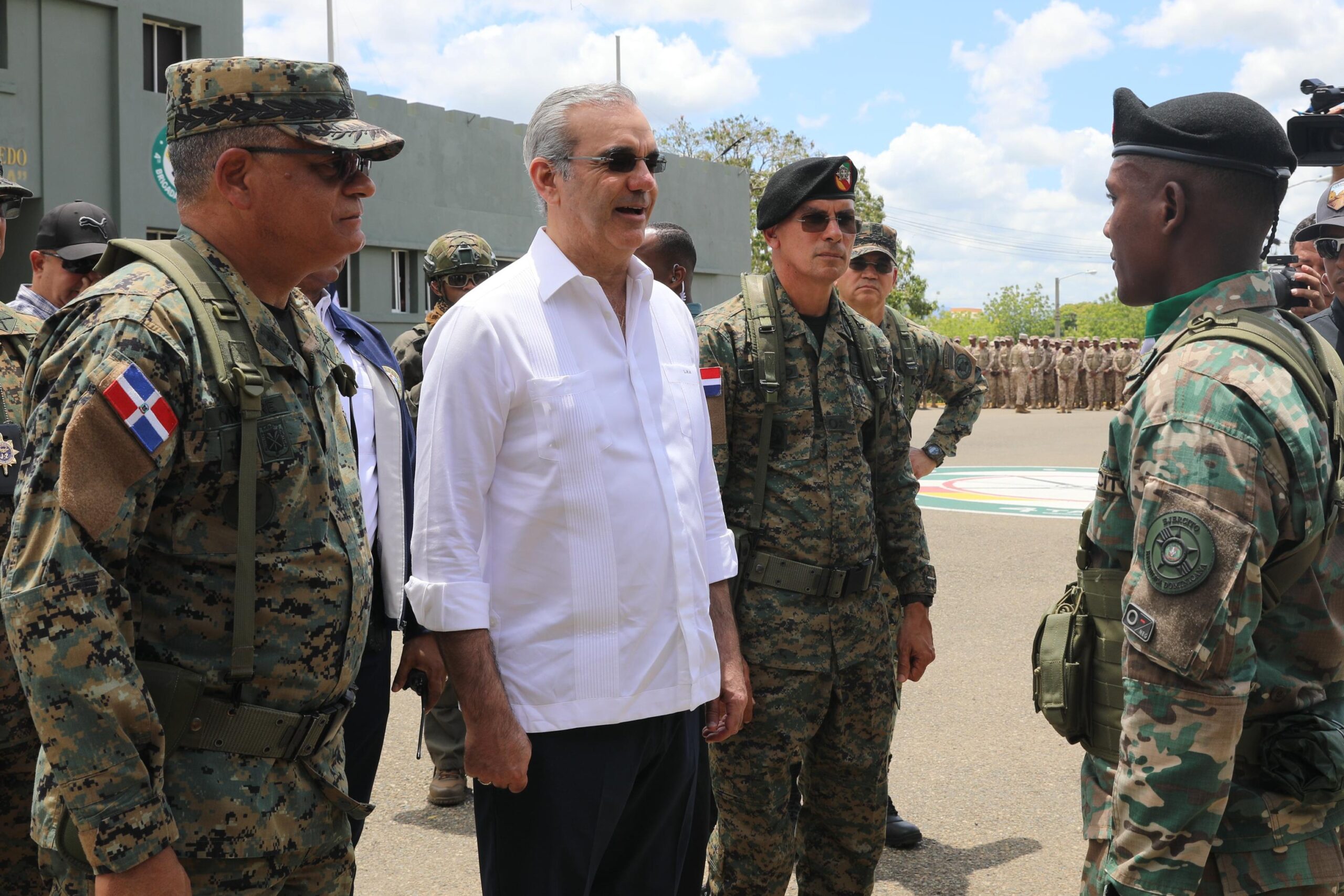Abinader supervisa valla perimetral