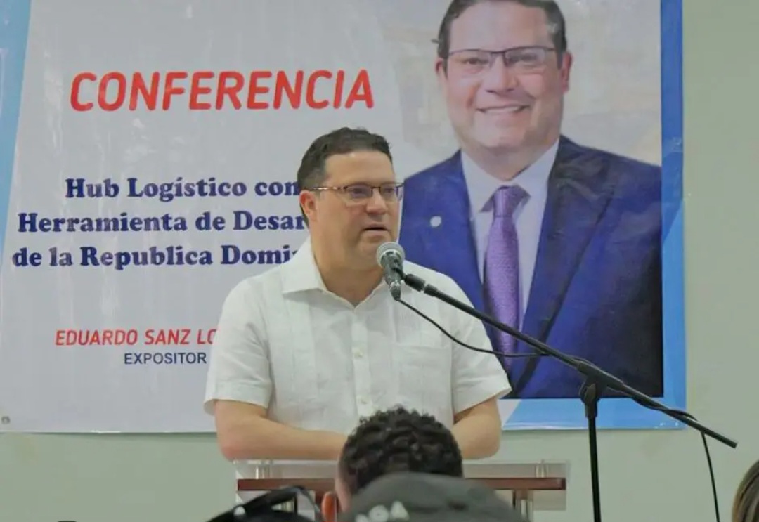Director Aduanas valora aporte divisas de actividad logística