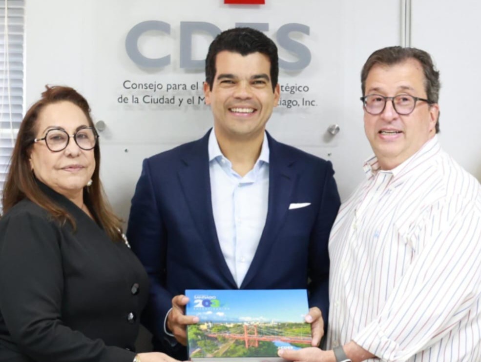 Wellington Arnaud agradece integración Inapa al CDES, en Santiago