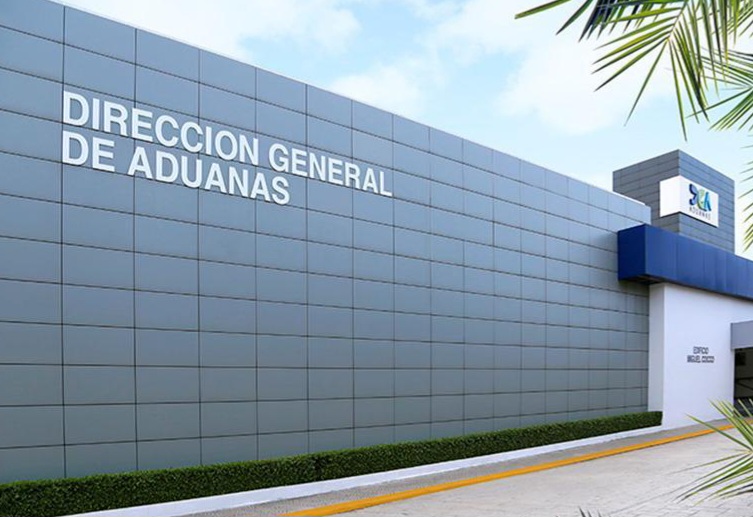 DGA decomisa más 8 mil municiones encontradas en interior motor de vehículo