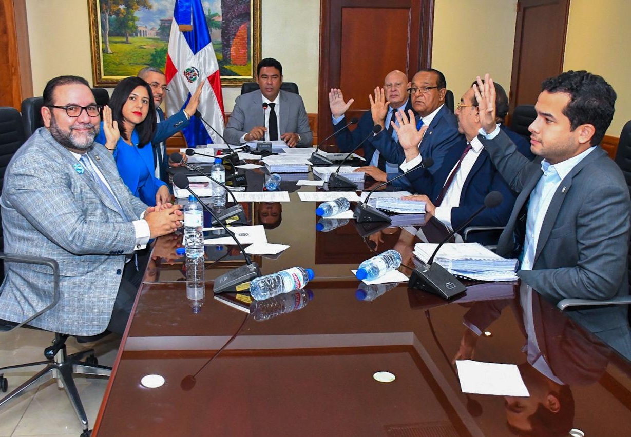 Senado concluye análisis proyecto ley modifica Código de Trabajo