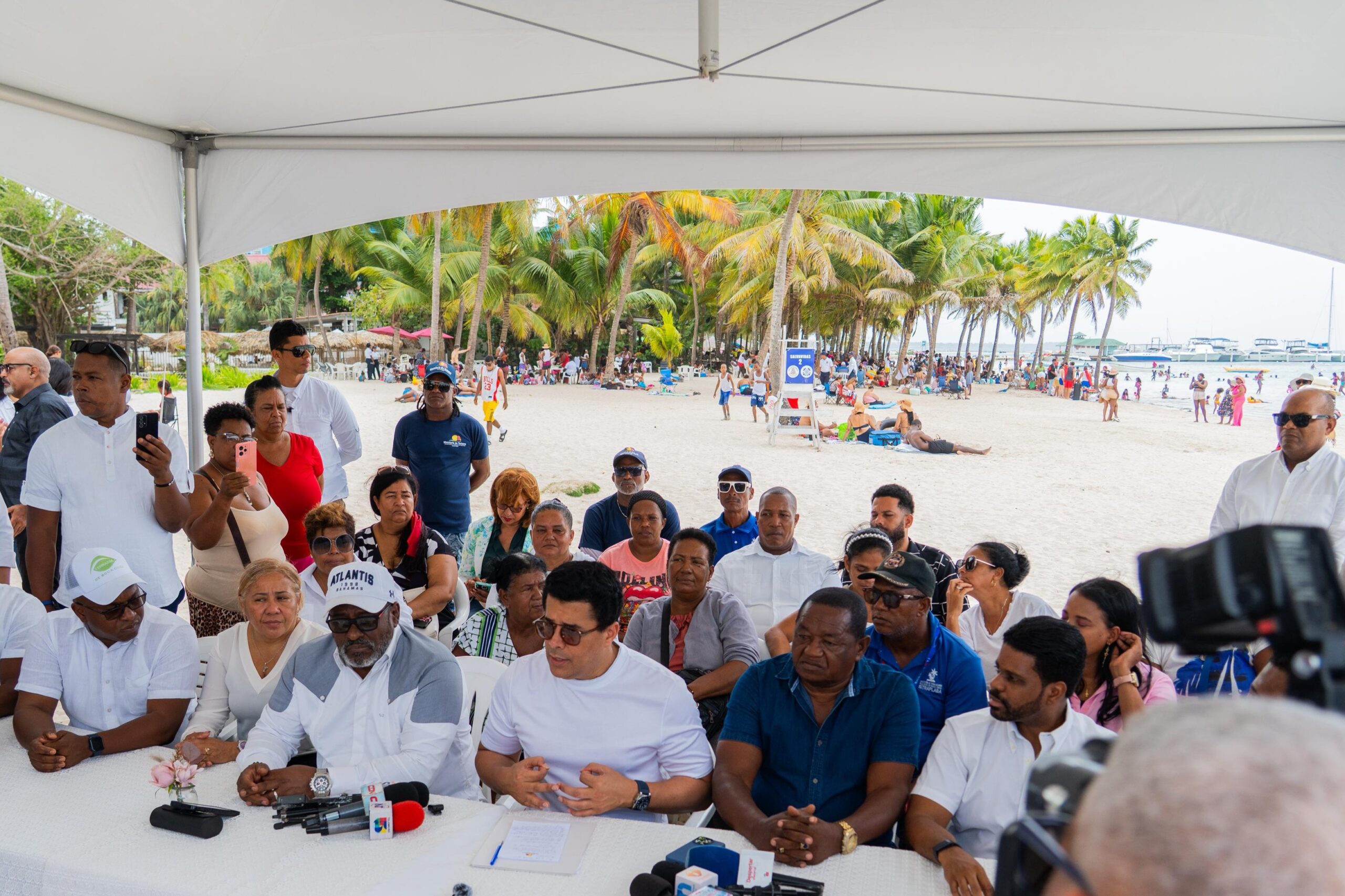 Ministro Collado intervendrá Playa y Malecón Boca Chica con 600 millones pesos