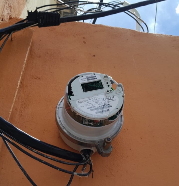 Edeeste denuncia vandalismo contra medidores instalados en SPM