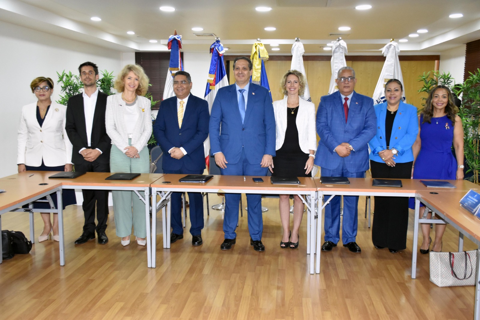 RD fortalece resiliencia sanitaria y social, con apoyo de UE