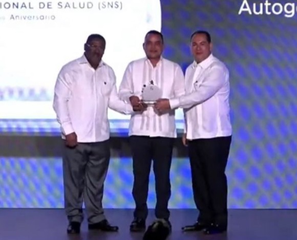Hospital Ney Arias Lora gana galardón mejor desempeño hospitalario de autogestión