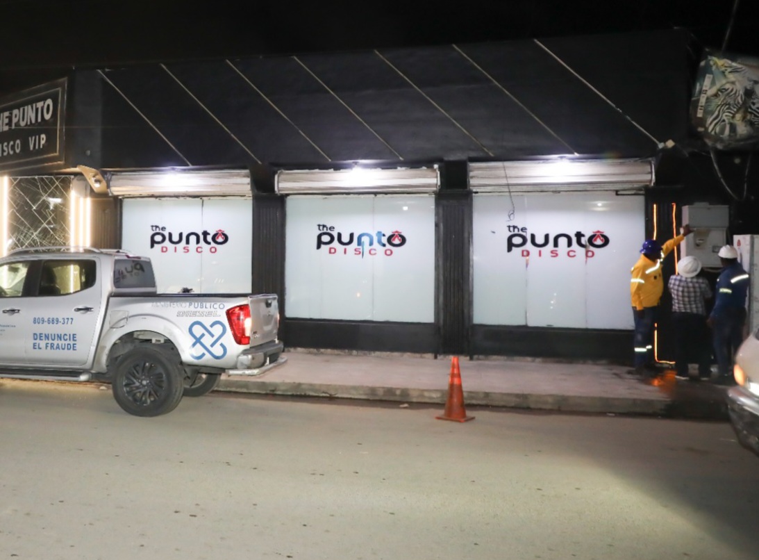 Pgase y Edeeste desmantelan conexión irregular en centro diversión de SDE