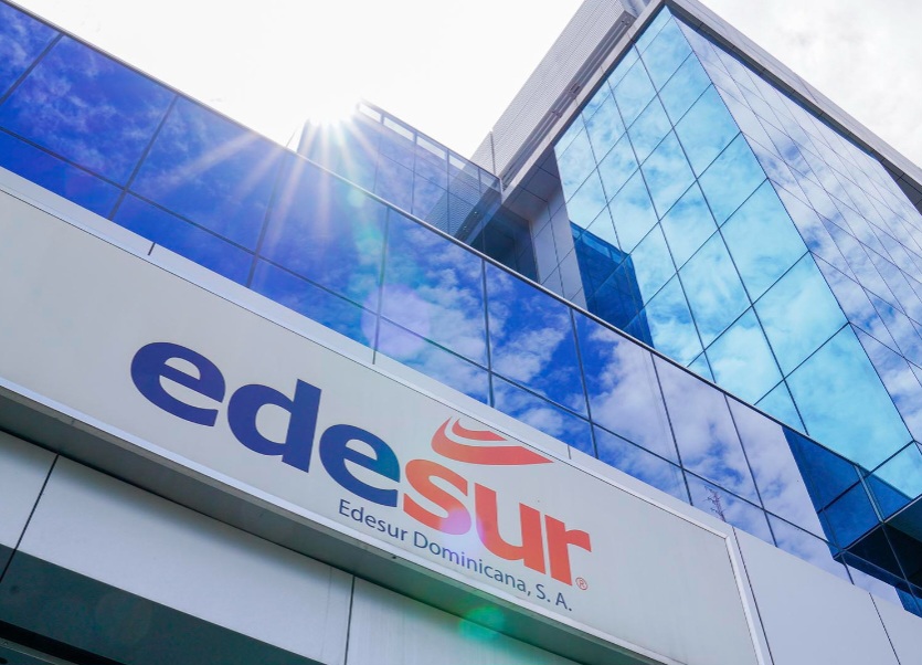 Edesur restablece servicio electricidad en Juancho,  Barahona
