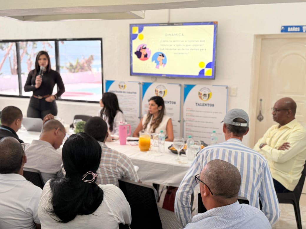 Hogar Crea fortalece capacidades terapéuticas con formación profesional