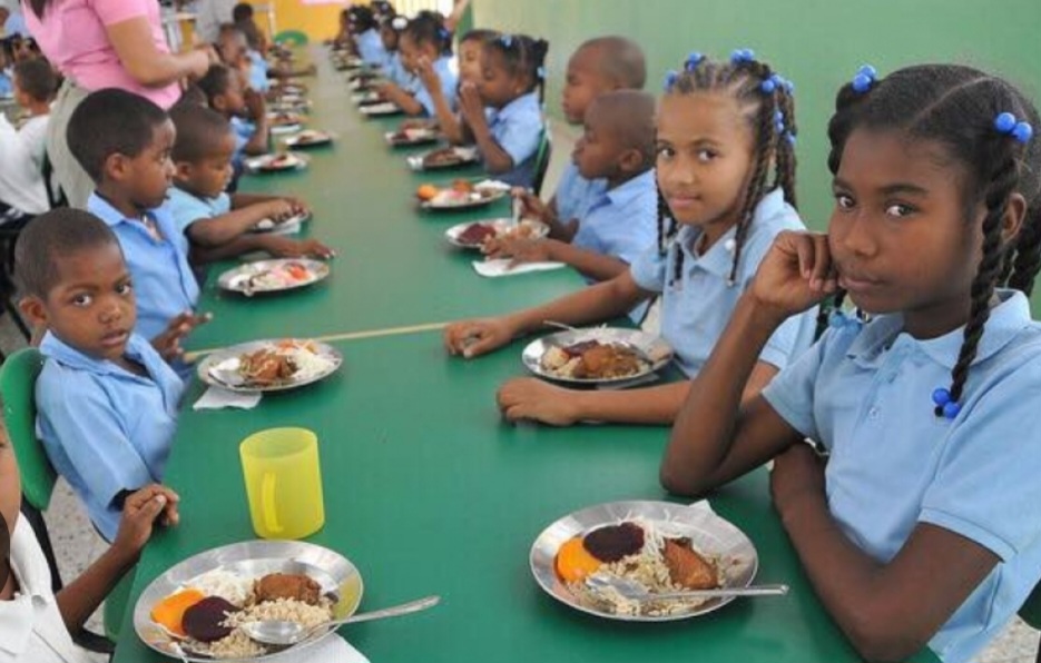 Inabie garantiza alimentación escolar desde primer día clases
