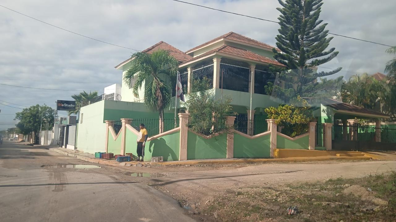 Pastor amenaza a brigadistas Edeeste tras detectarse conexión ilegal en Higüey