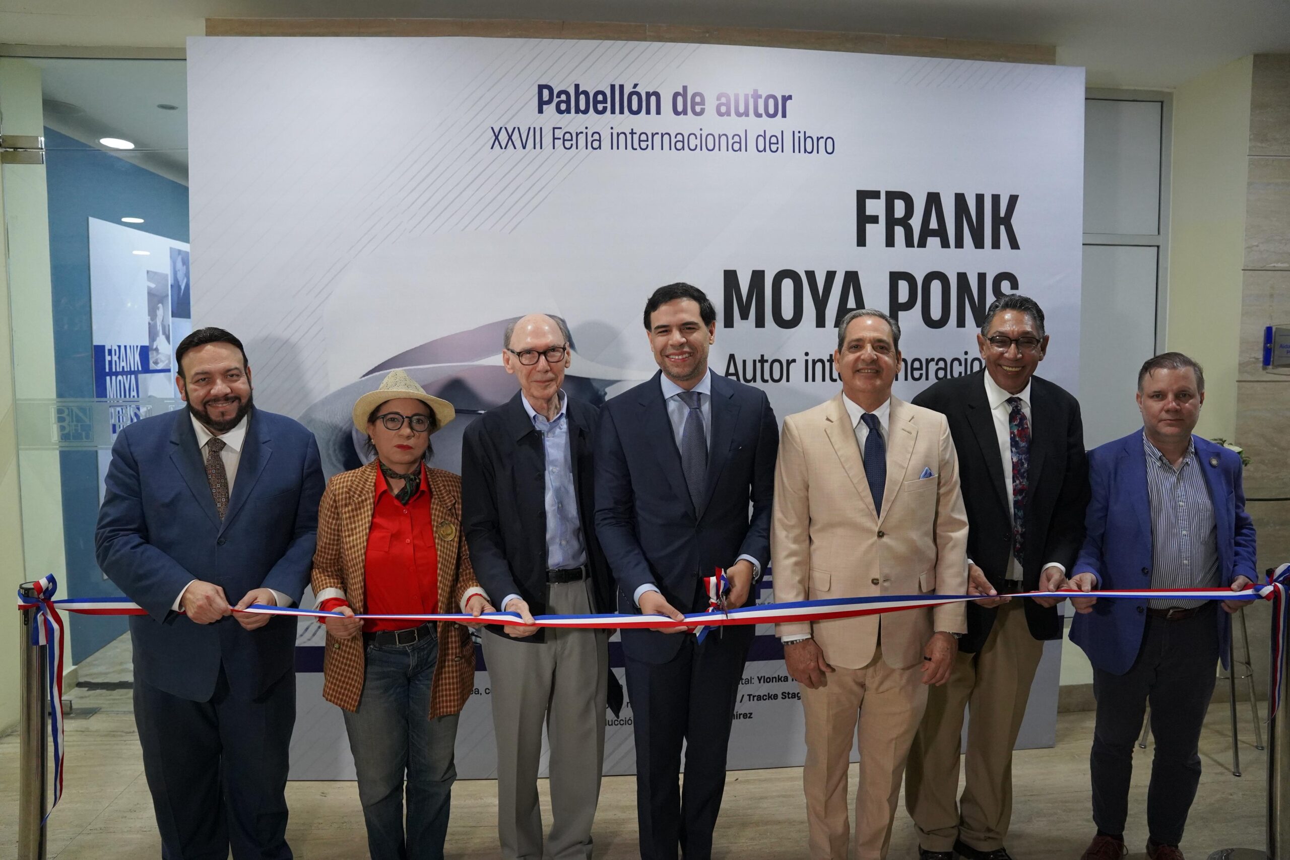 Editora Nacional presenta obras en homenaje a Frank Moya Pons