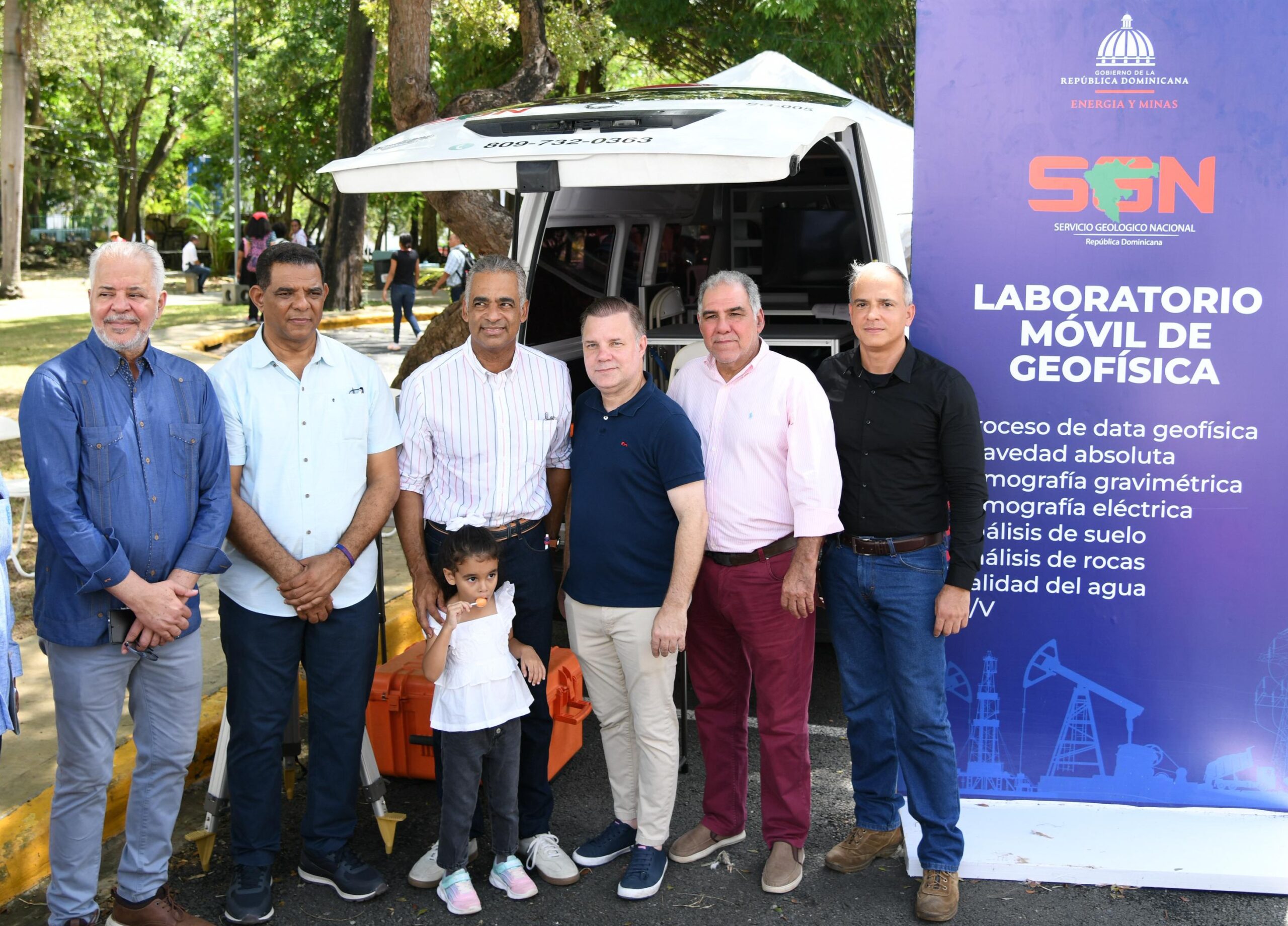 Joel Santos destaca aportes sectores energético, minero y hidrocarburos en Feria del Libro