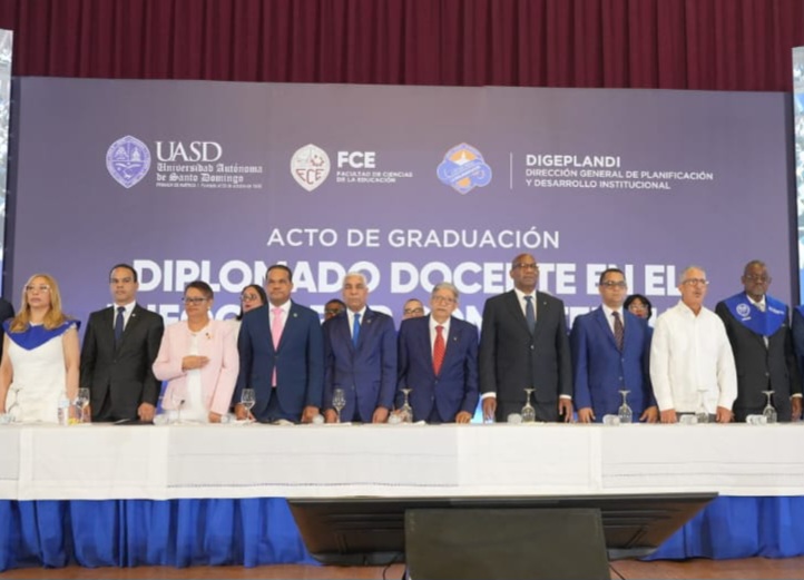 Rector UASD destaca compromiso docente en graduación de 2,411 profesores