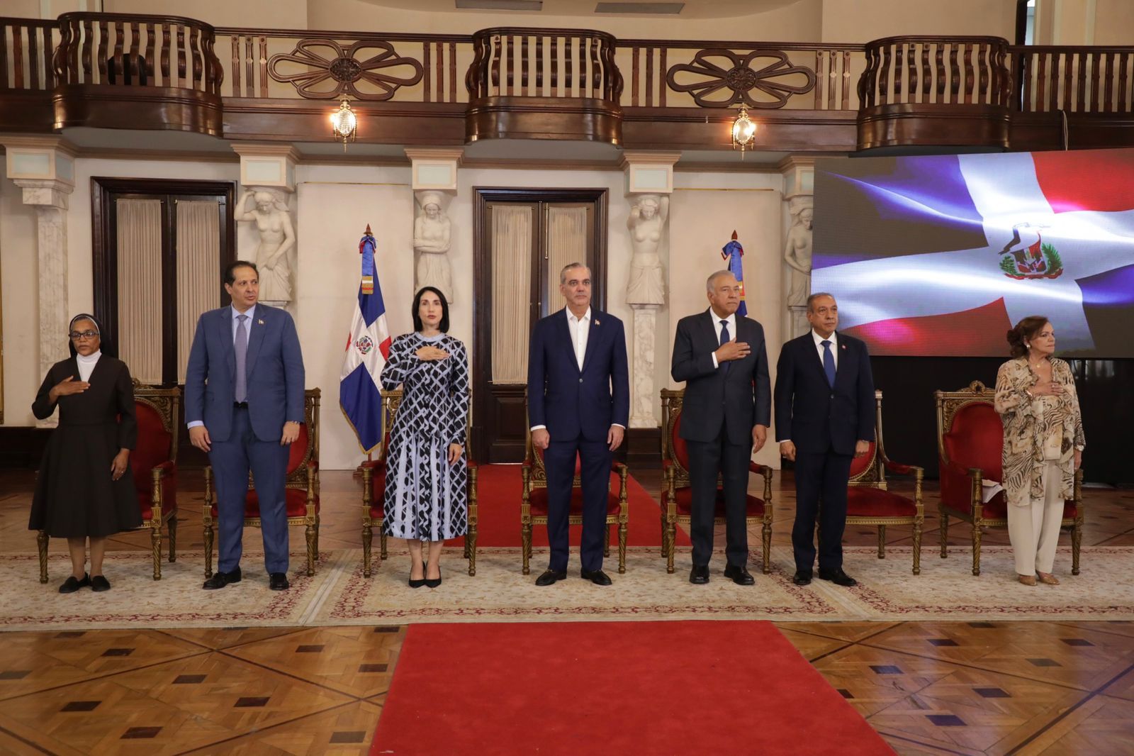 Abinader entrega premios Adulto Mayor del Año y Protector Persona Envejeciente