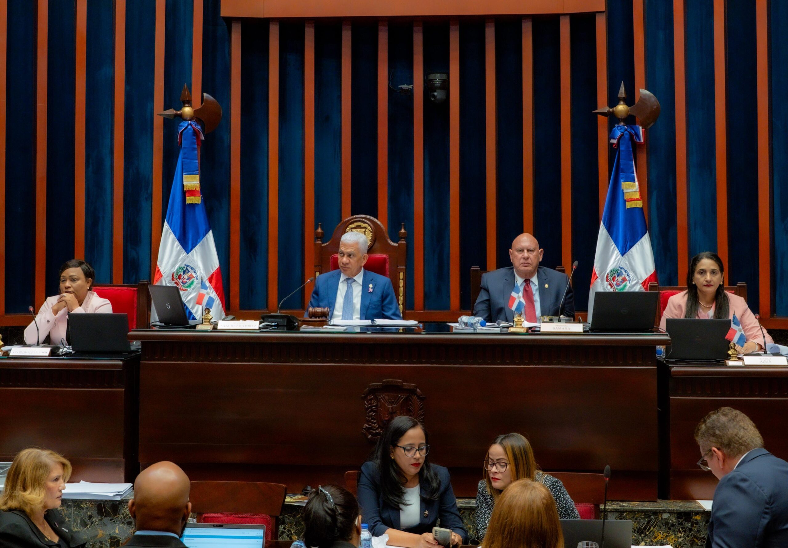 Senado deja sobre la mesa con varias modificaciones Ley Código de Trabajo