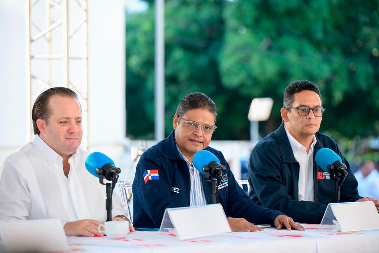DAEH fortalece servicios al integral 22 ambulancias