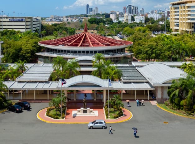 UASD lidera Congreso Estudiantil de Investigación Científica y Tecnológica del MESCyT