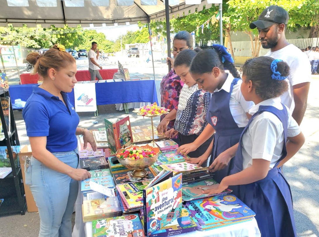 Neiba realiza su Feria Internacional del Libro y la Cultura