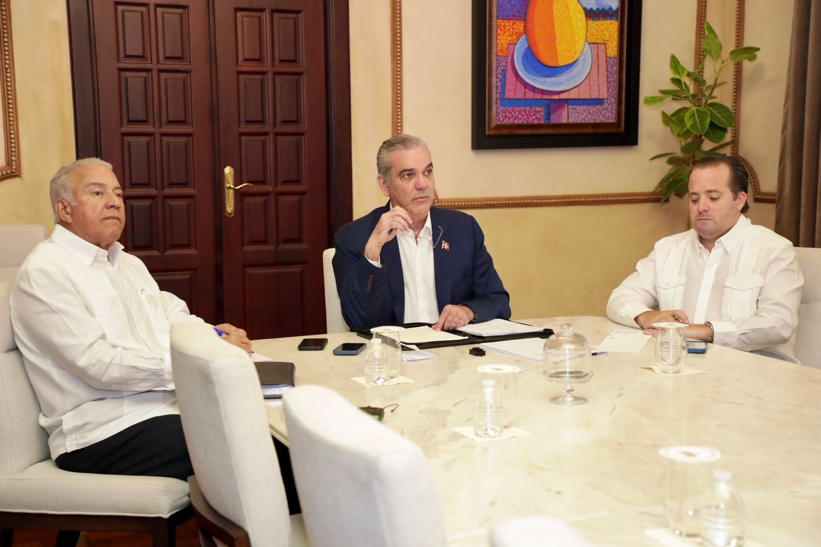Abinader y funcionarios pasan balance al paso huracán Melissa