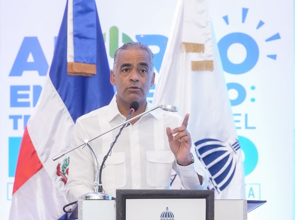 Joel Santos: Gobierno impulsa ahorro energético como estrategia de desarrollo