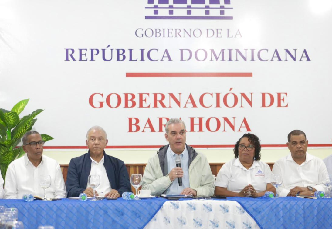 Gobierno evalúa daños por huracán Melissa y dispone soluciones en Ocoa y Barahona