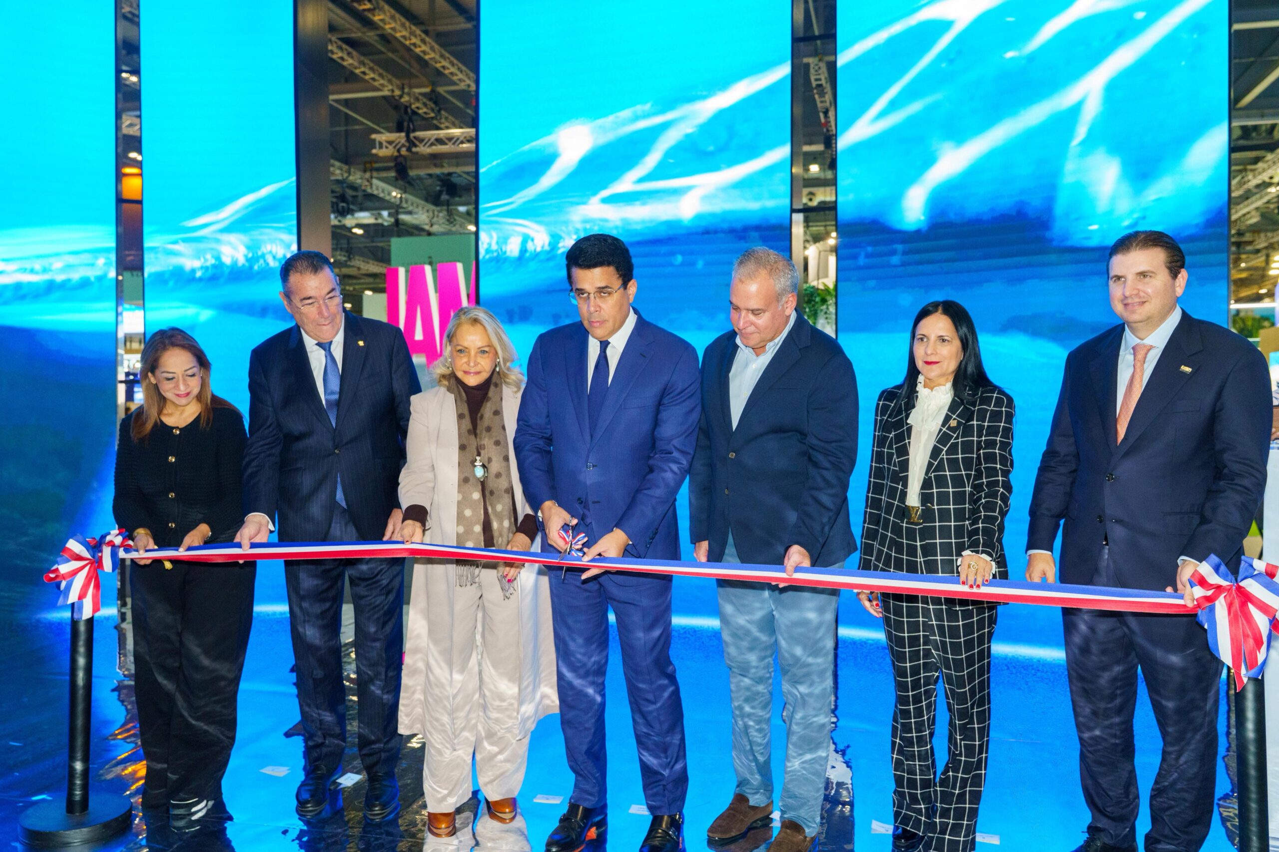 RD inicia jornada de trabajo en Feria turística de Inglaterra