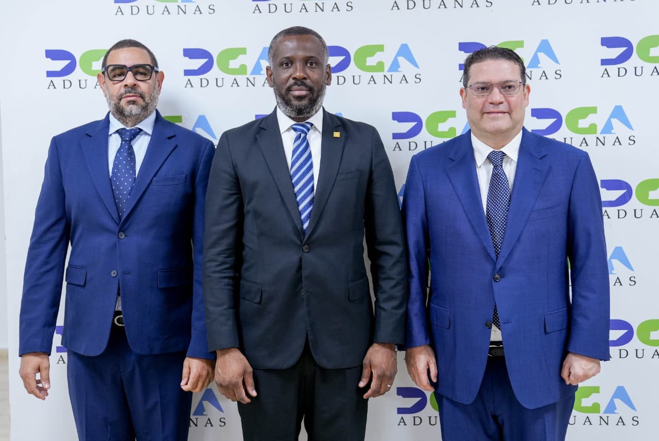 Aduanas y MP se unen contra la persecución y sanción contrabando de divisas