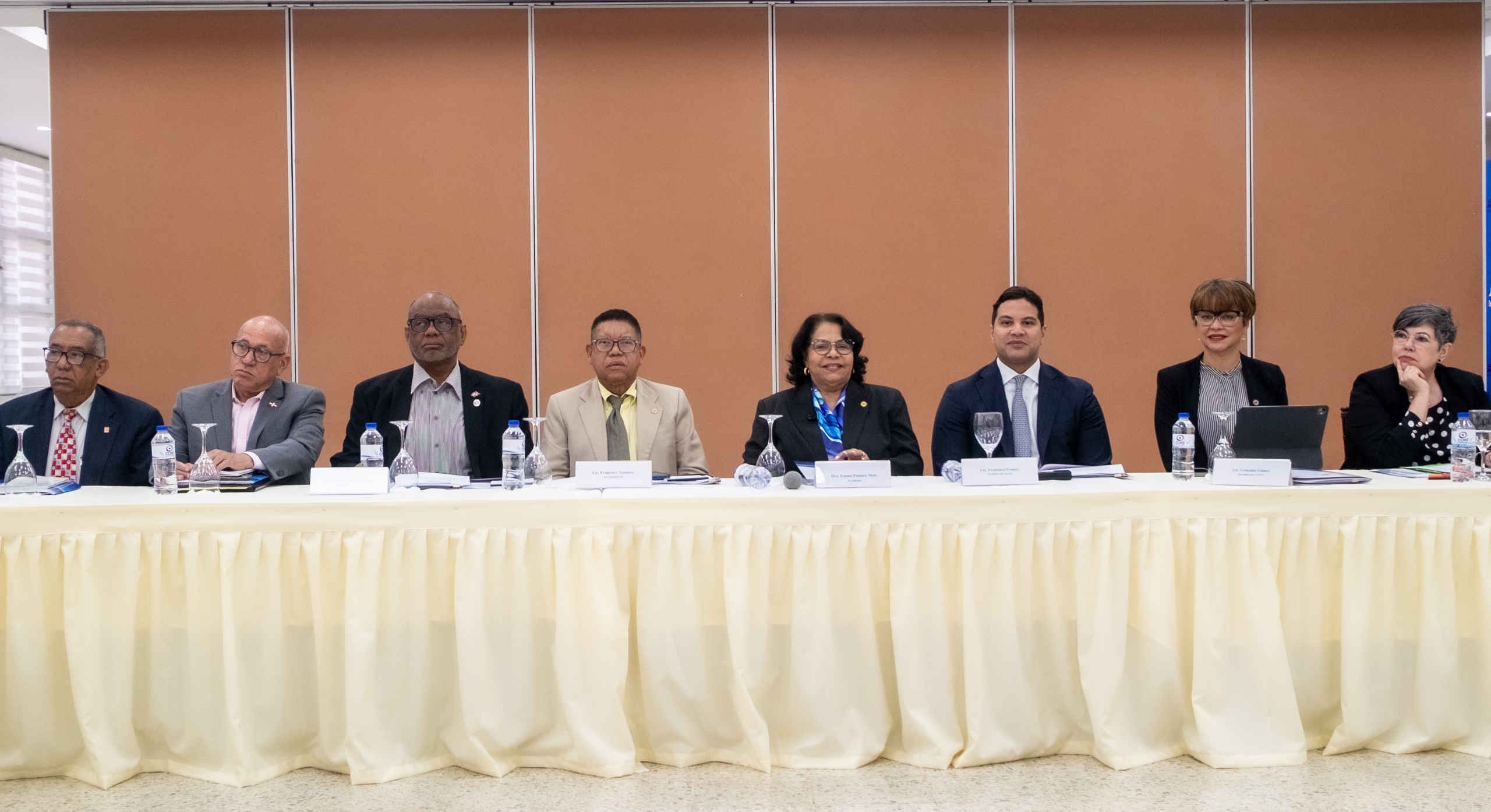 Cámara Cuentas institucionaliza la Mesa de Control y amplía composición con nuevas entidades