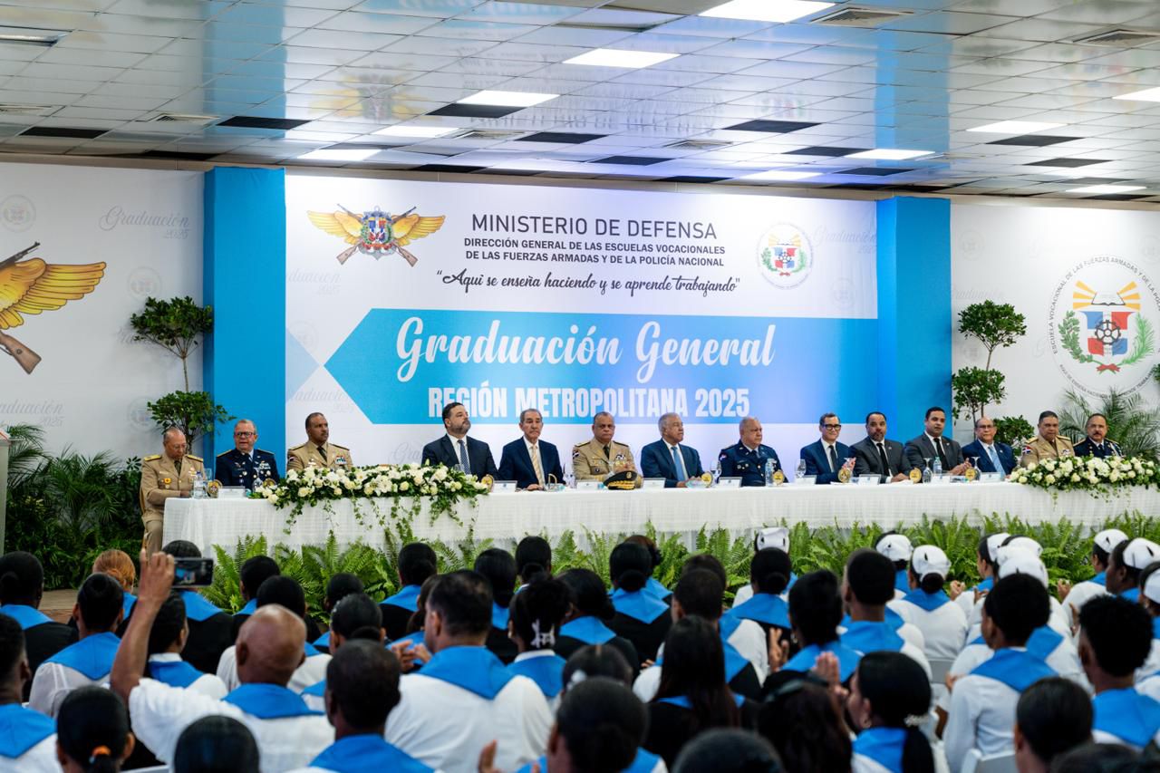 Escuelas Vocacionales graduaron más de 46 mil nuevos técnicos