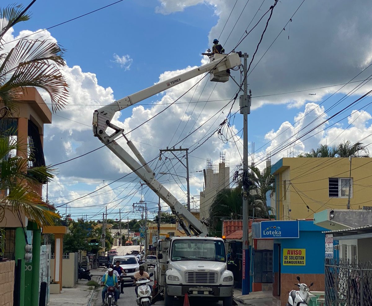Edeeste trabaja para mejorar calidad servicio&nbsp; eléctrico en ocho sectores de La Altagracia