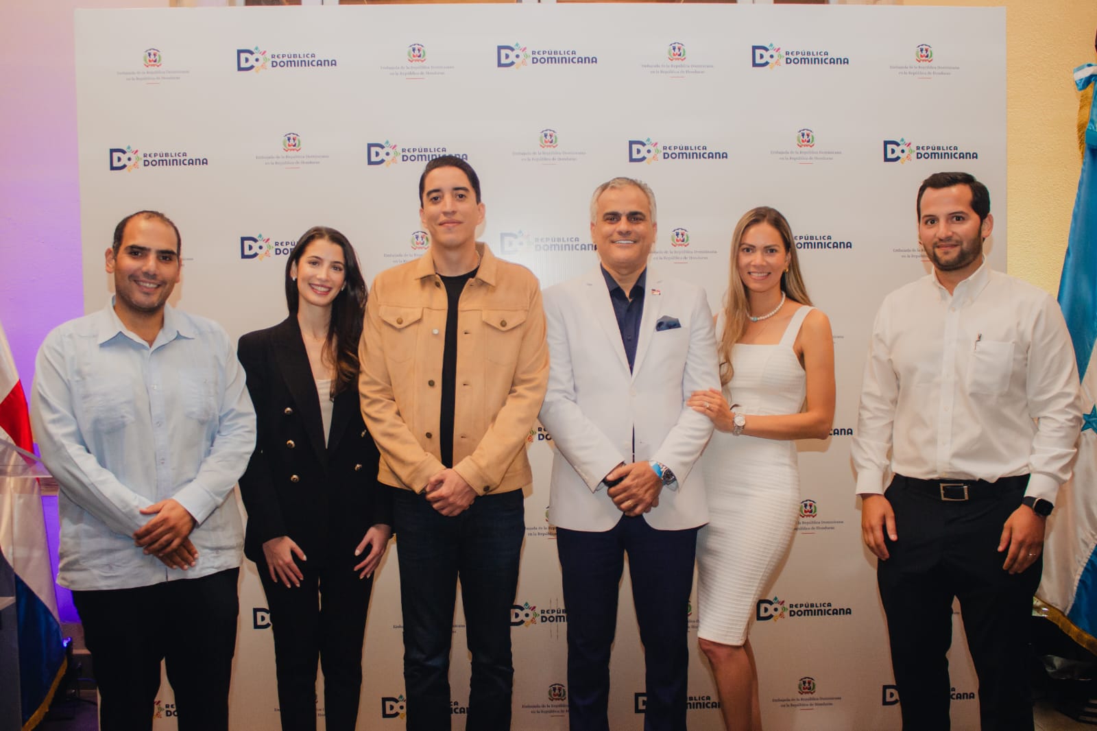 Embajada de RD en Honduras presenta la “Noche de Tabaco y Ron” como vitrina de inversión y turismo