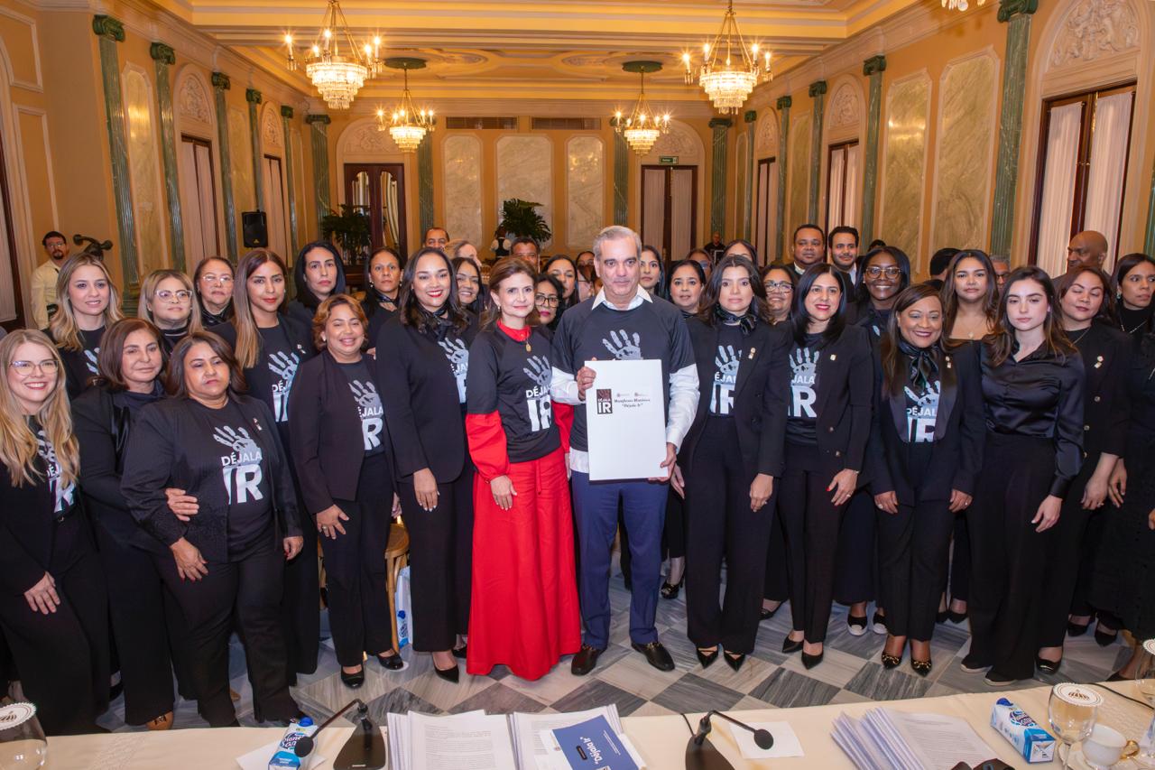 Abinader apoya pacto nacional contra la violencia de género