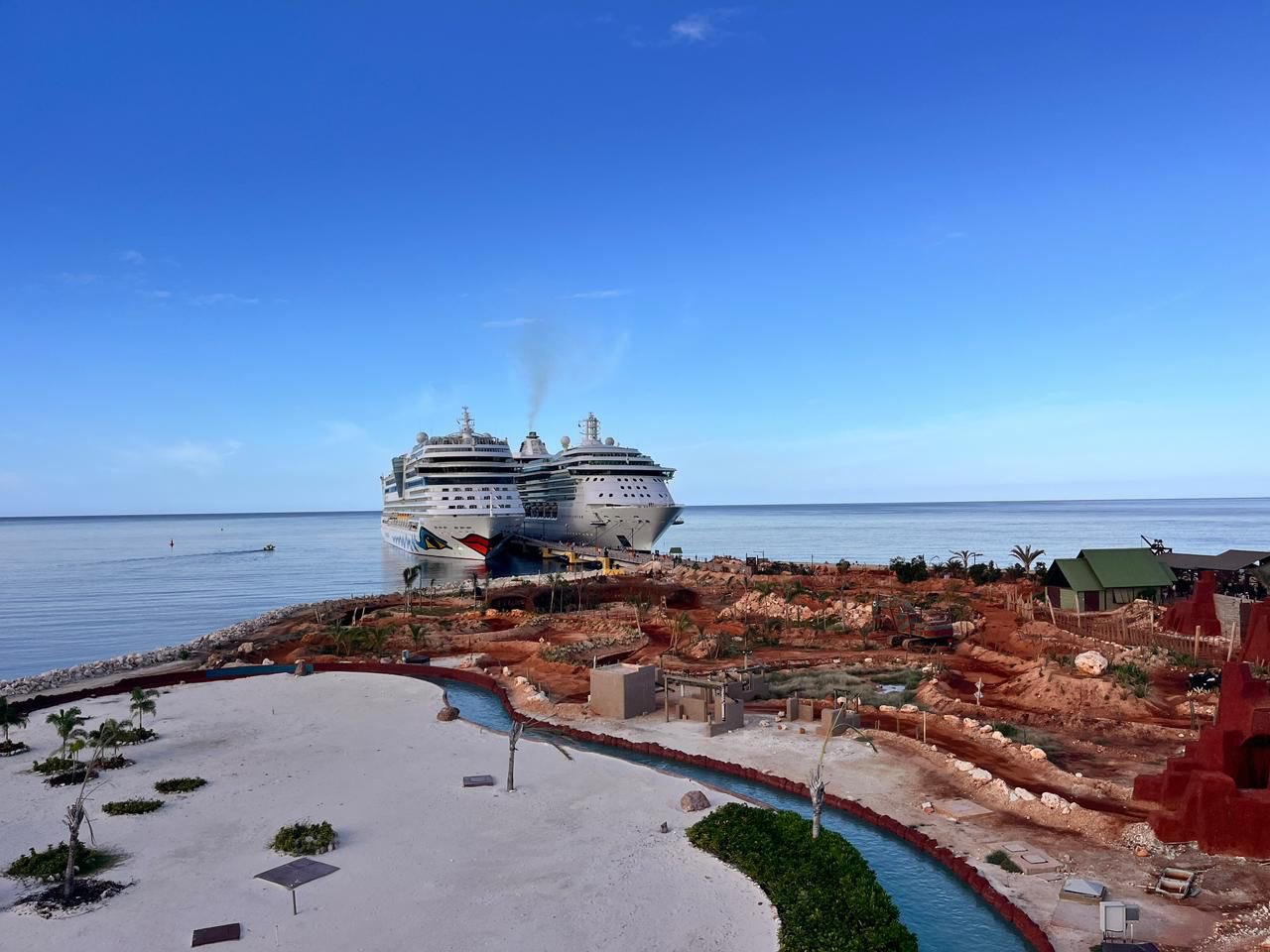 Abinader celebra llegada cruceros con 4,679 pasajeros a Pedernales