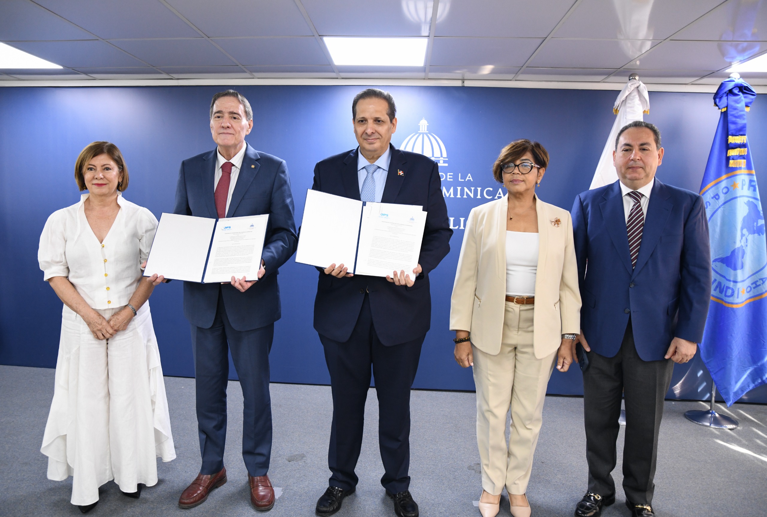 RD y la OPS firman Estrategia de Cooperación en Salud