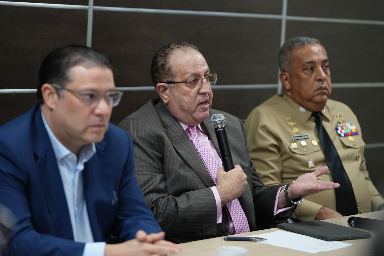 Gobierno continua trabajos contra comercio ilícito asiático