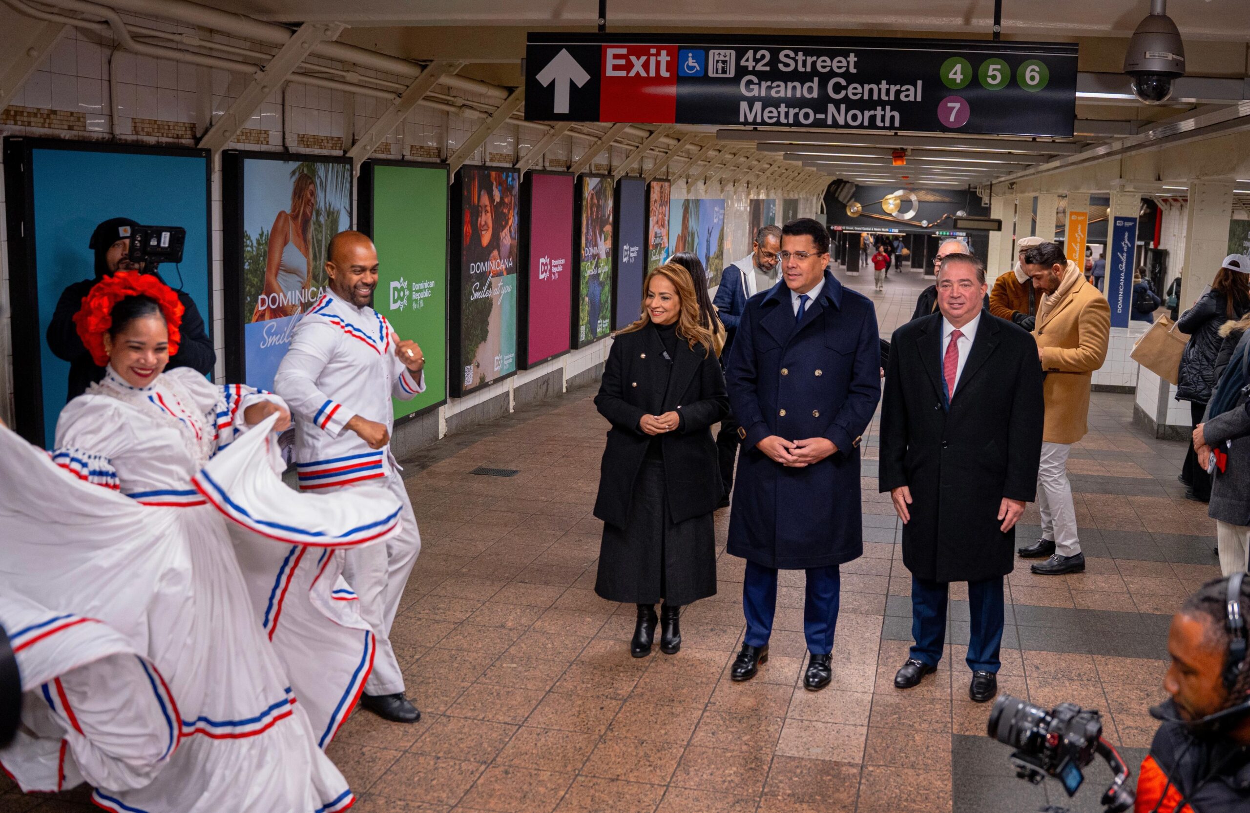 Turismo llena de color y sabor dominicano Grand Central de NY