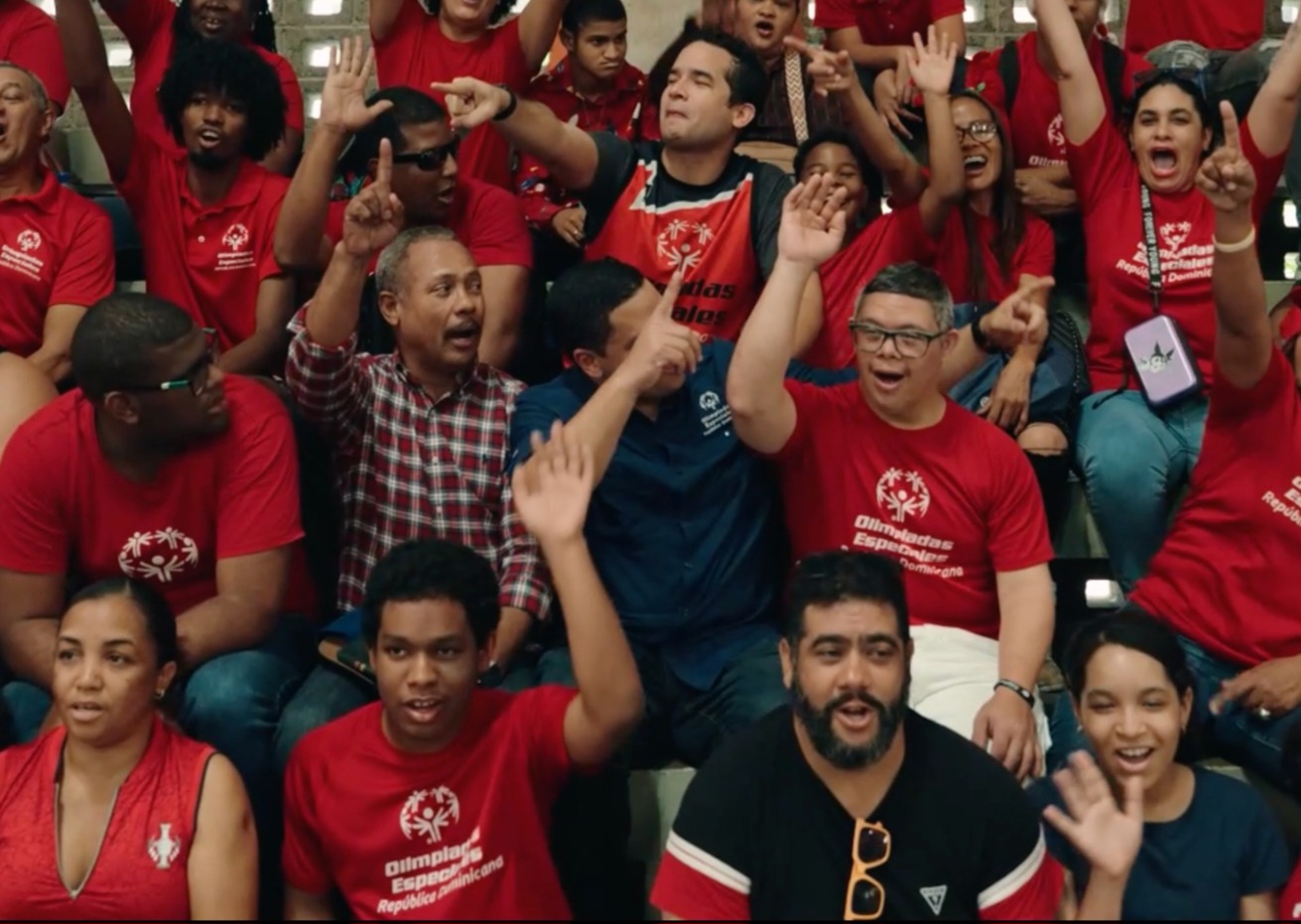 Senador del DN destina recursos a inclusión deportiva