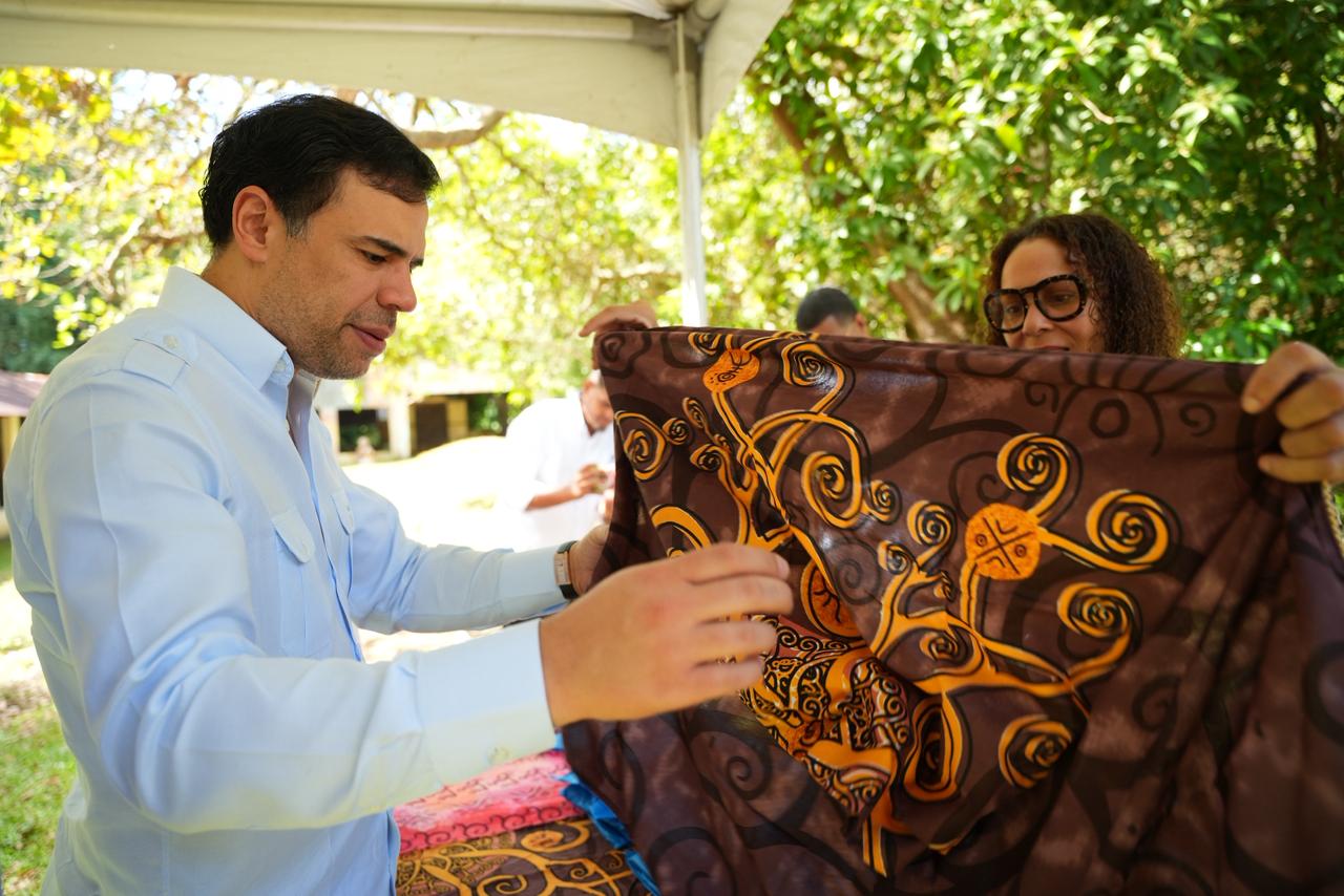 Aperturan encuentro de “Mesa de las Tradiciones”
