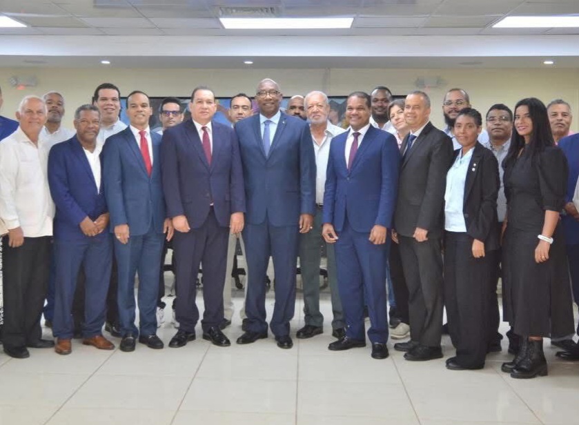 UASD abre su primer doctorado en Física en RD