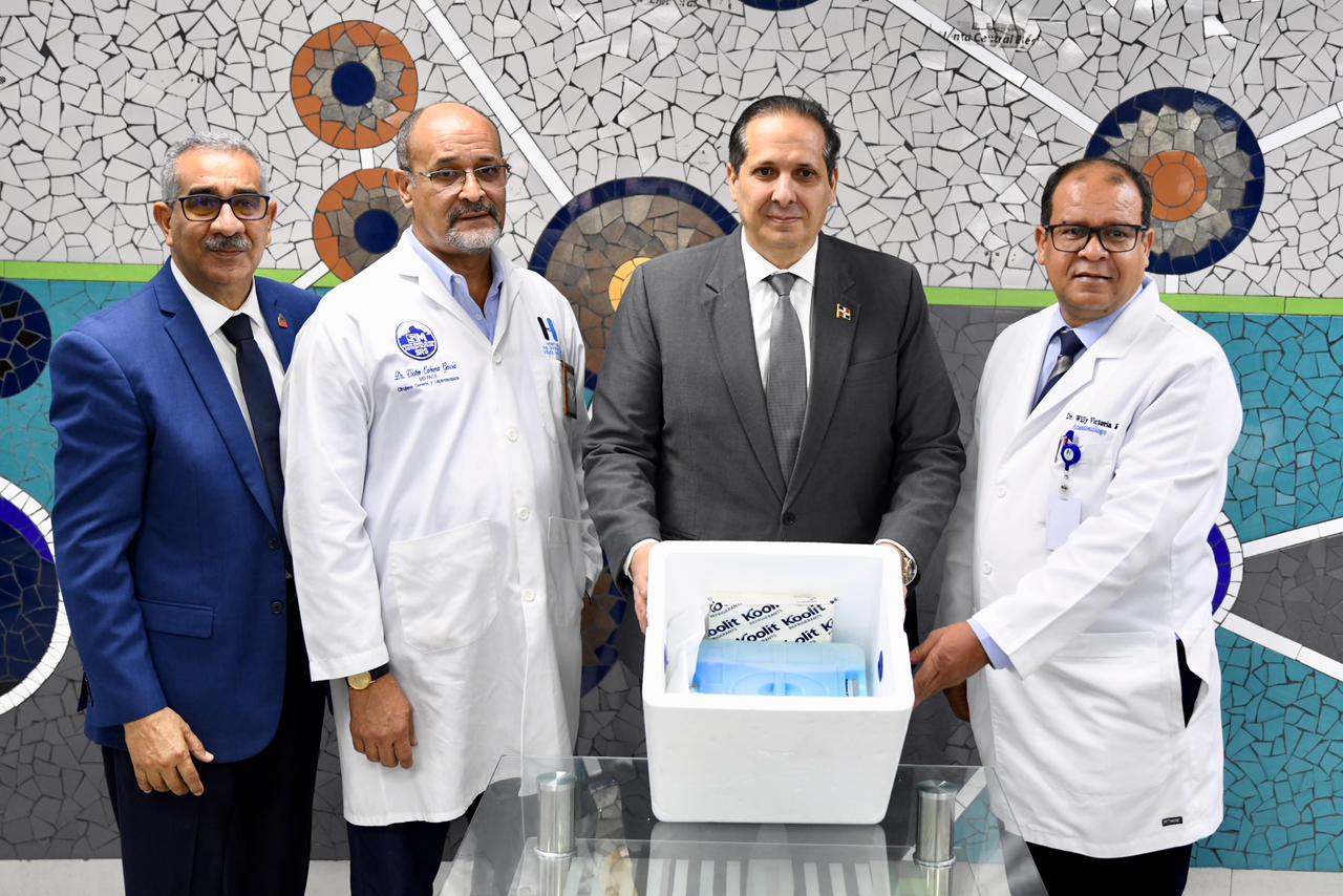 Ministerio Salud presenta aplicación de medicamento para tratamiento Pie Diabético