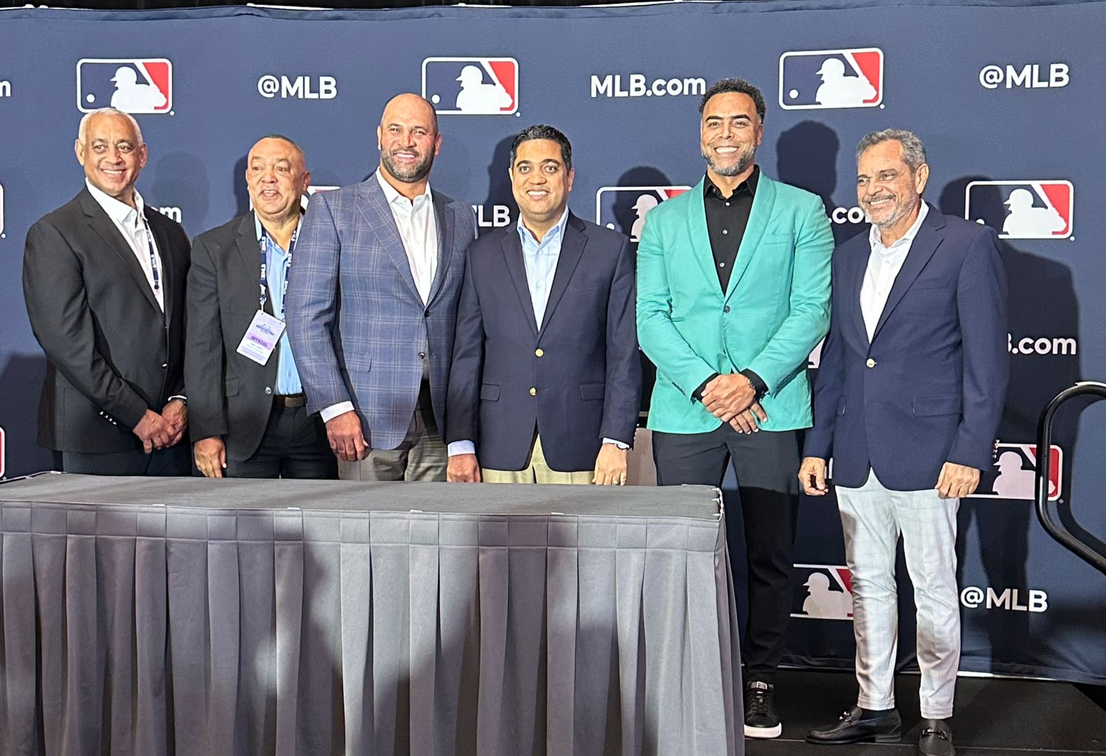 Ministro Kelvin Cruz anuncia apoyo Gobierno al equipo de RD en el Clásico Mundial de Béisbol