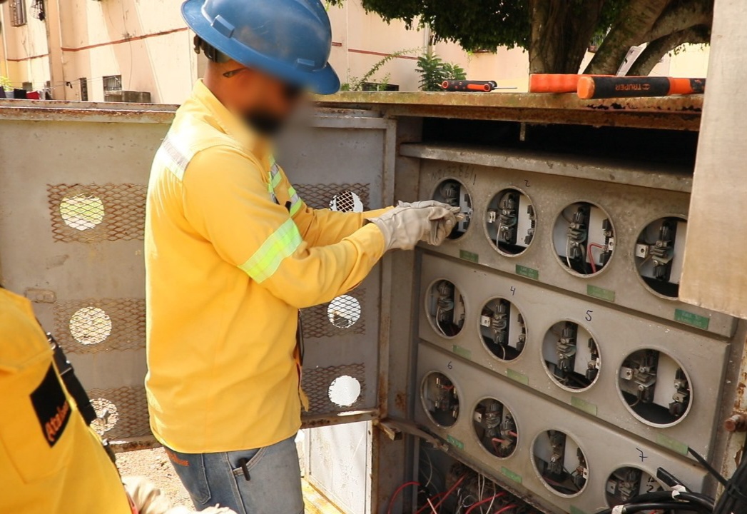 Edeeste llama a denunciar brigadas contratistas que cobren dinero para brindar servicio eléctrico