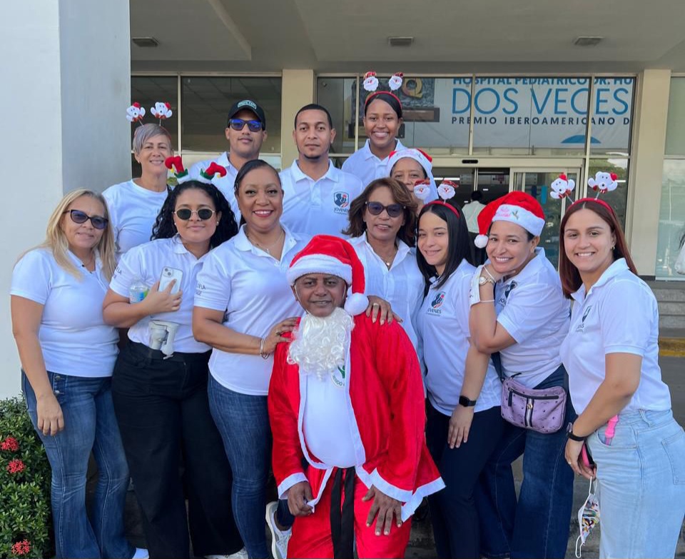 Entidades llevan alegría a Hospital Hugo Mendoza