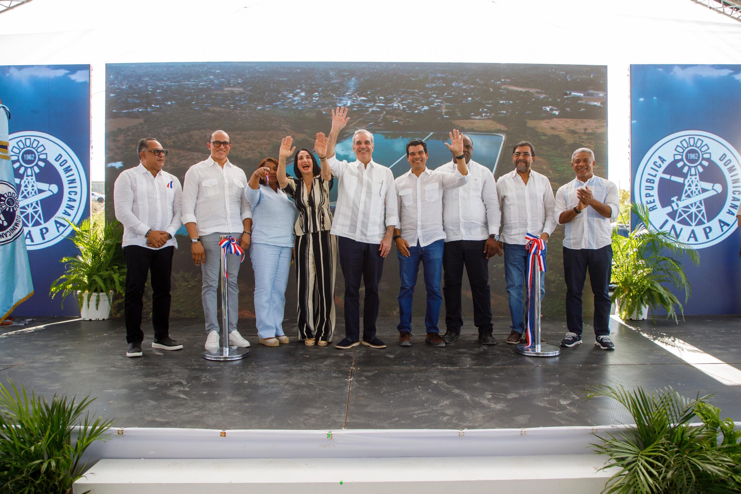 Gobierno entrega planta tratamiento aguas residuales y otras obras en provincia San Juan
