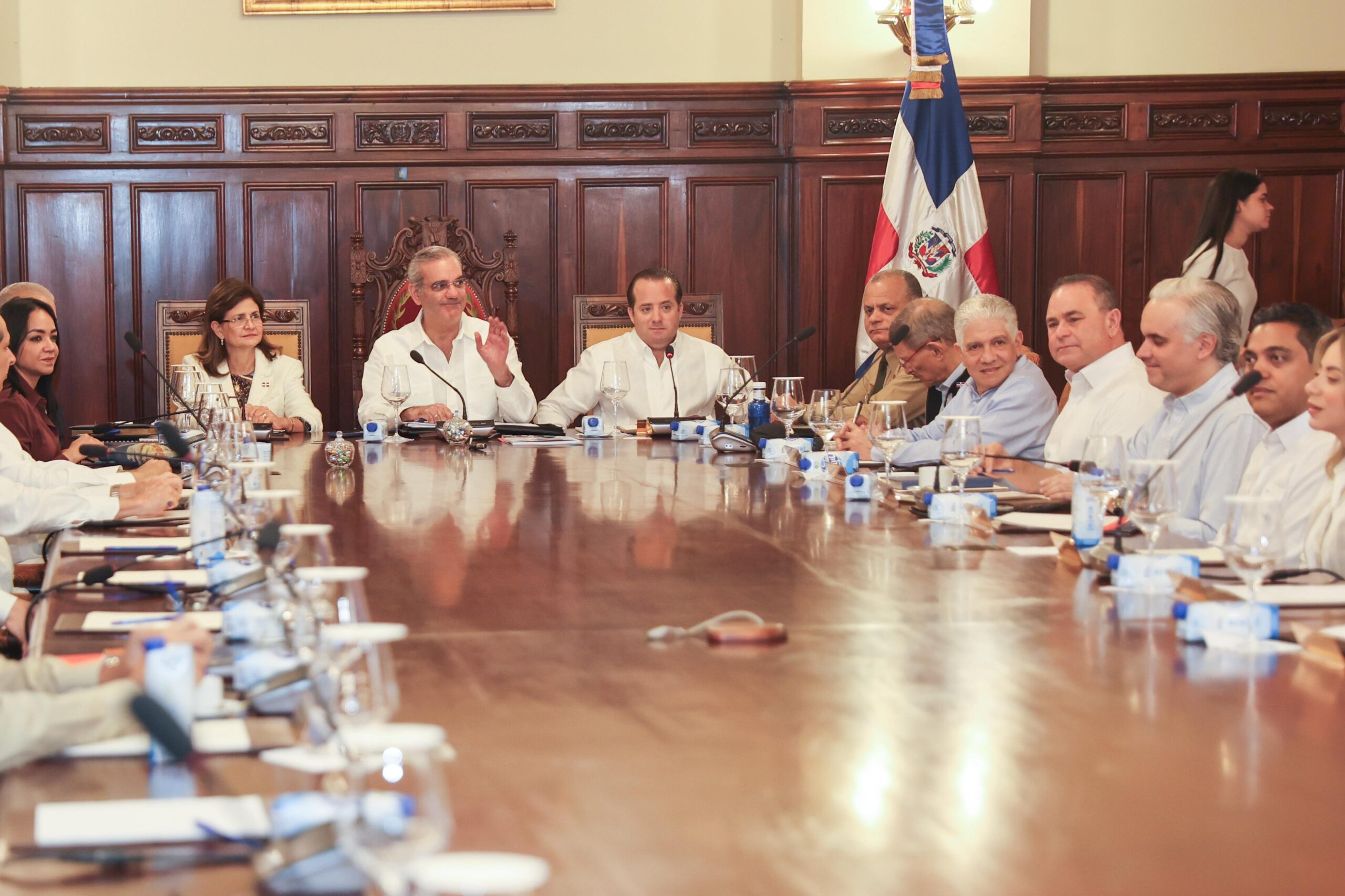 Abinader encabeza Consejo de Ministros