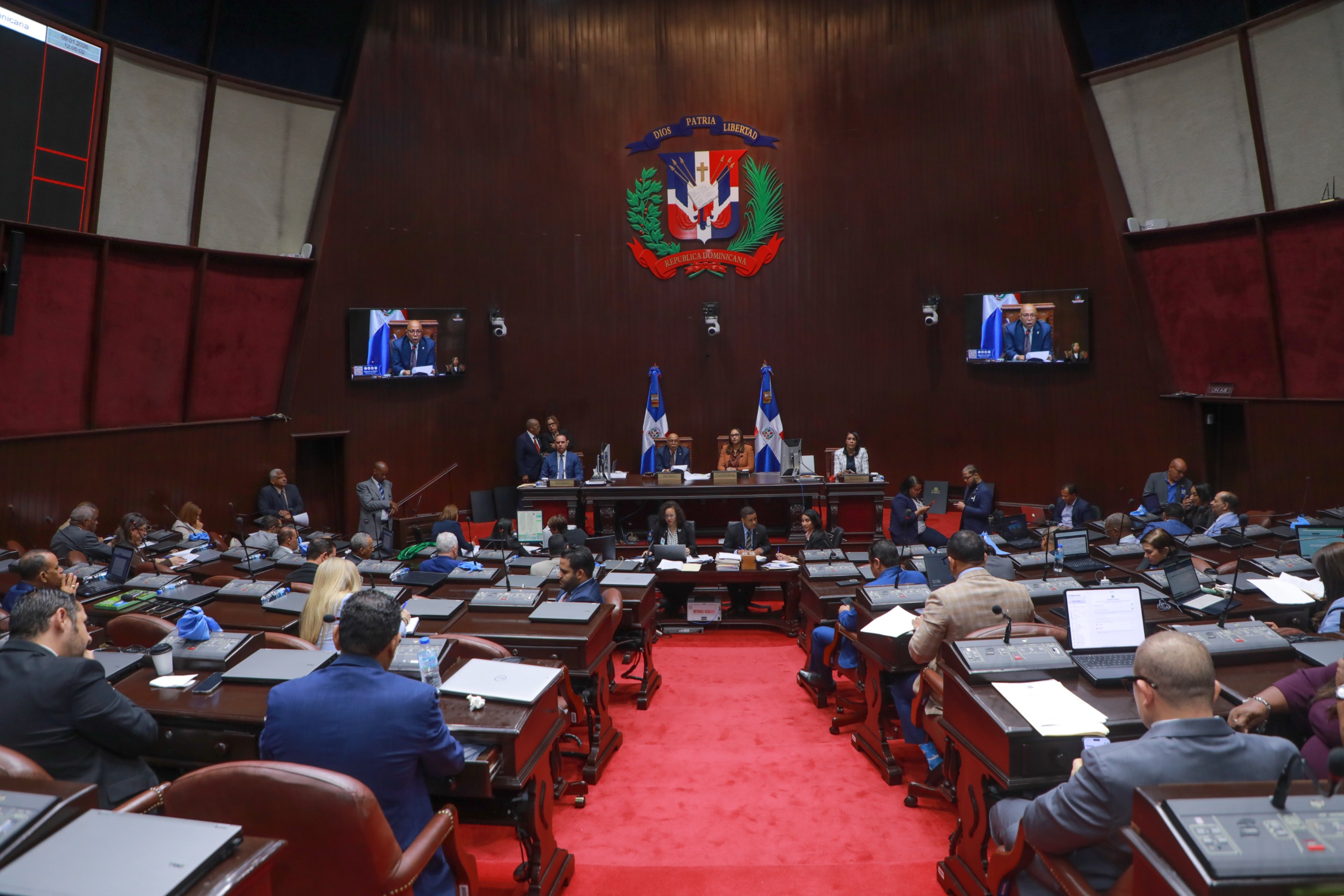 Diputados aprueban proyecto ley autoriza pago a pequeños contratistas por obras ejecutadas